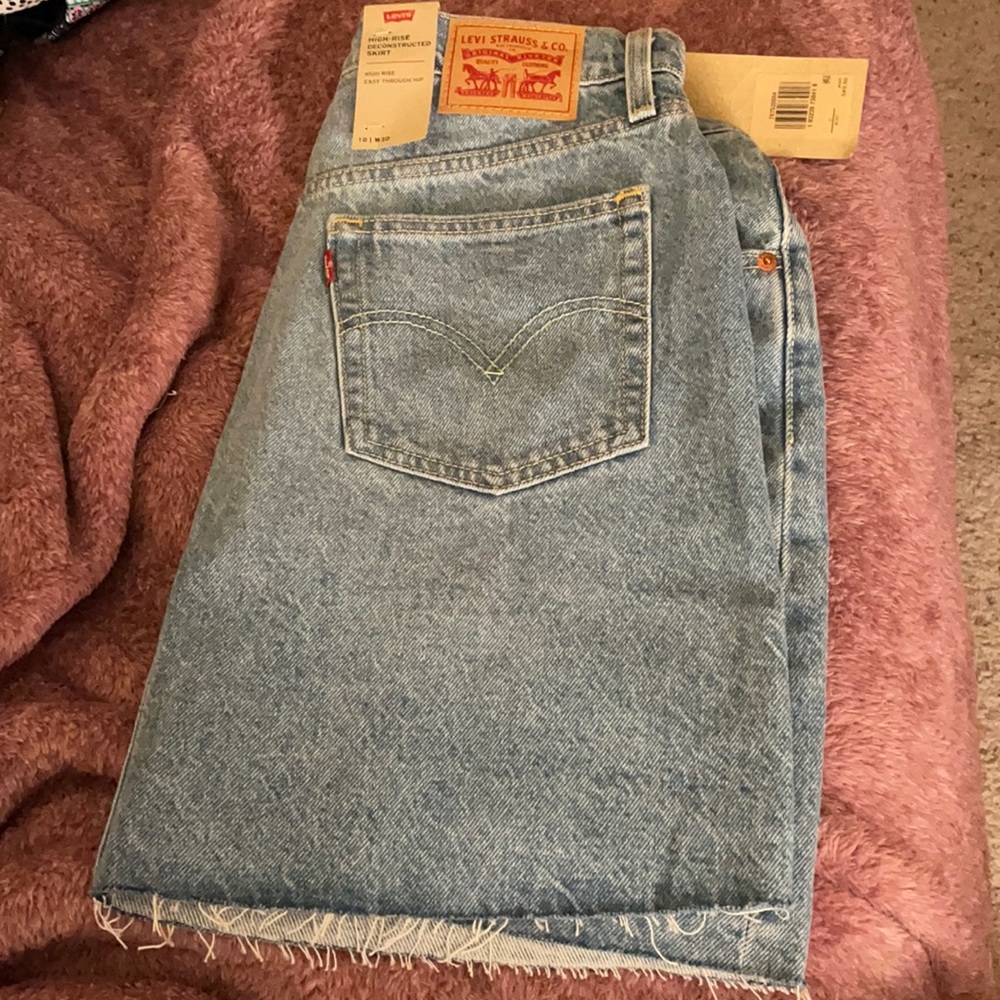 Levi, light blue, size 10 (30 in waist)